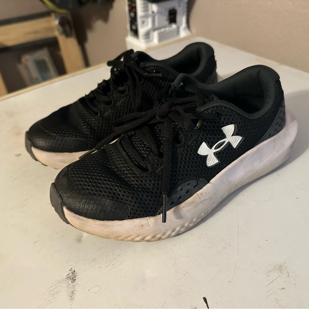 Under Armour Black and White Sneakers with Breathable Mesh